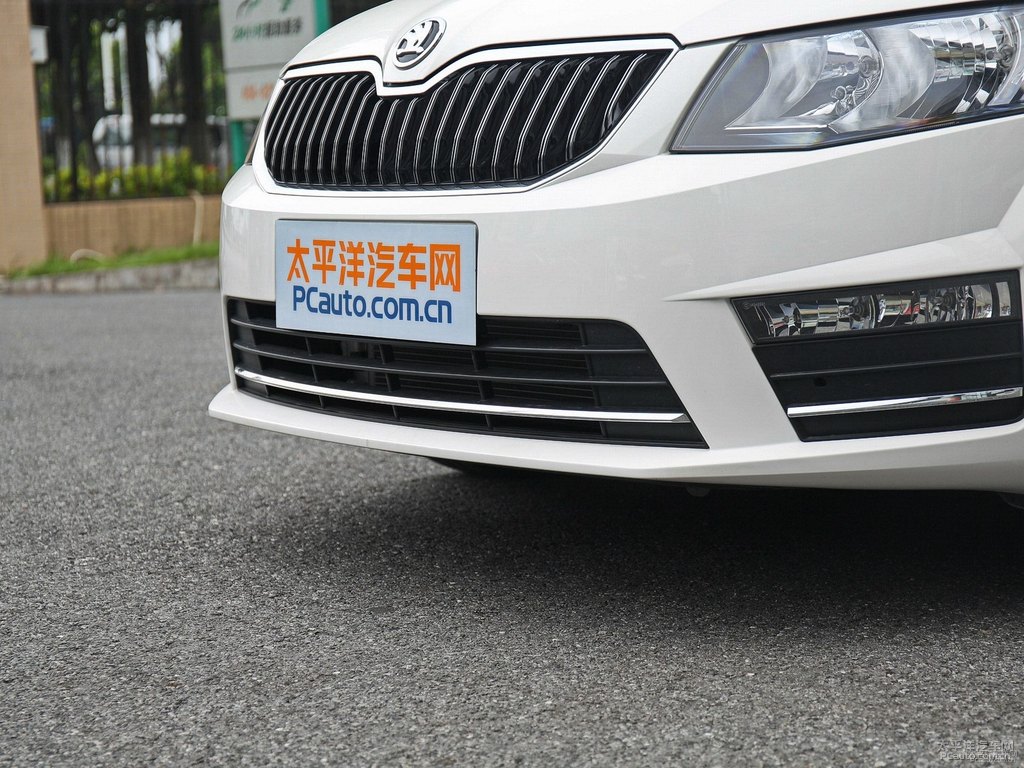 晶瑩白明銳車頭外觀圖片
