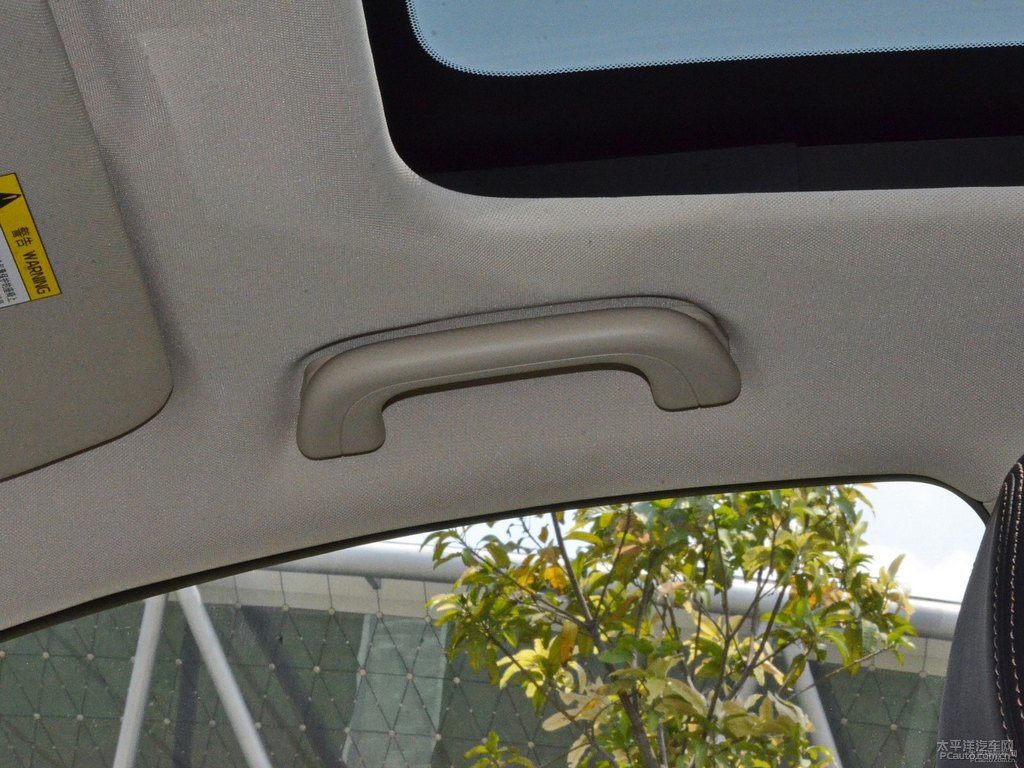 琉璃橙帝豪GS車廂內(nèi)飾圖片