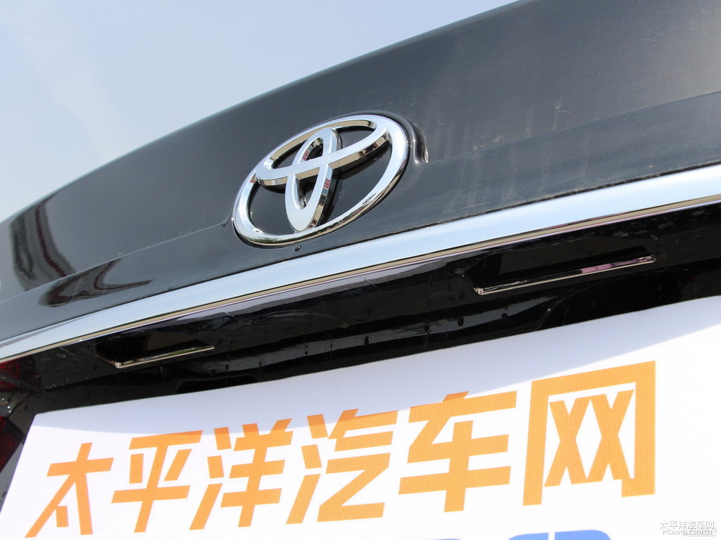 炫晶黑凱美瑞車尾外觀圖片