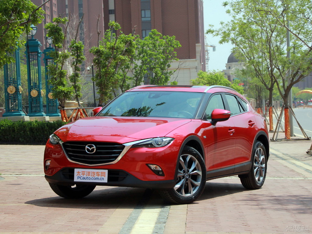 魂動紅馬自達(dá)CX-4整車外觀外觀圖片