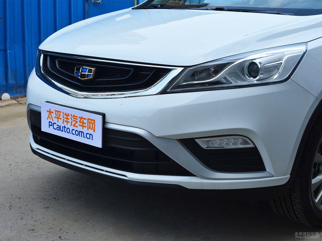 冰晶白帝豪GS車頭外觀圖片