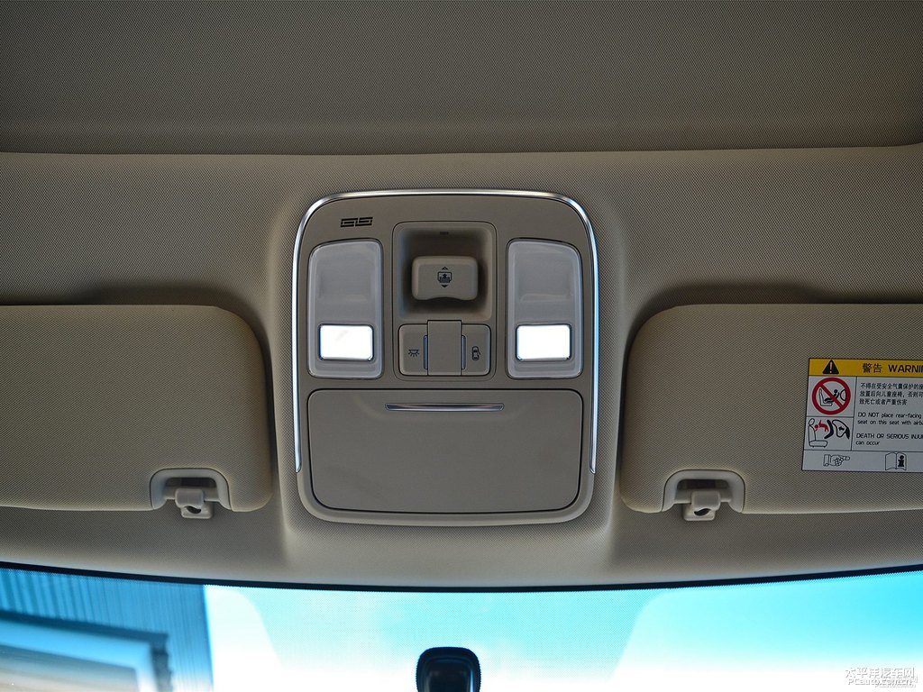 冰晶白帝豪GS車廂內(nèi)飾圖片
