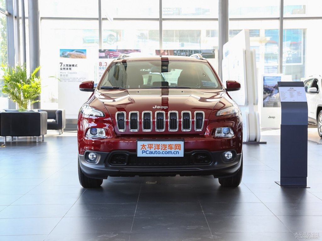 落霞紅自由光整車外觀外觀圖片