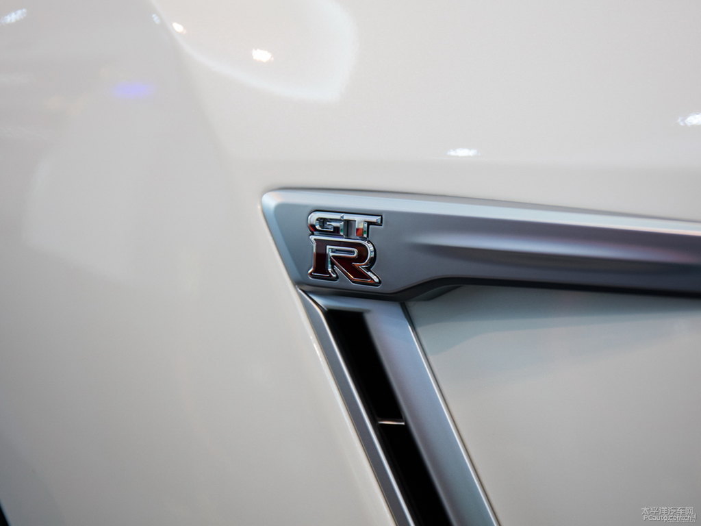 ծa(chn)GT-R܇^DƬ
