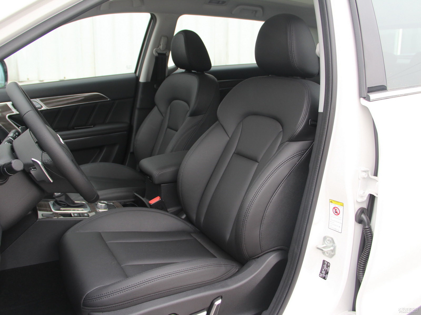 Oذ׹H6 Coupe΃(ni)DƬ