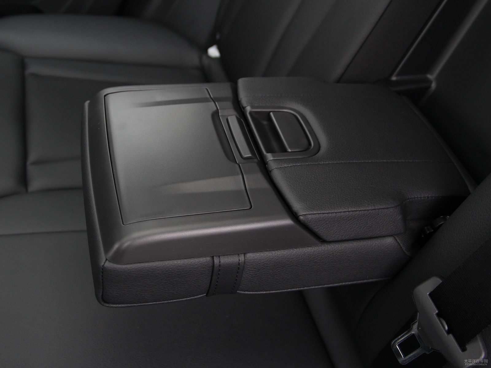 Oذ׹H6 Coupe΃(ni)DƬ