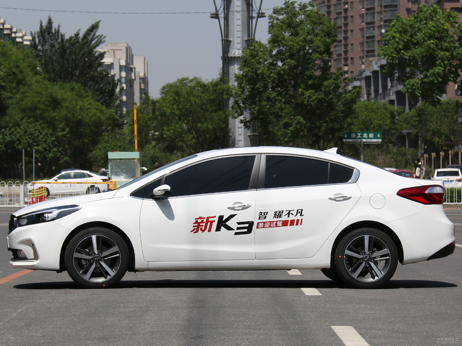 起亞K3外觀高清大圖
