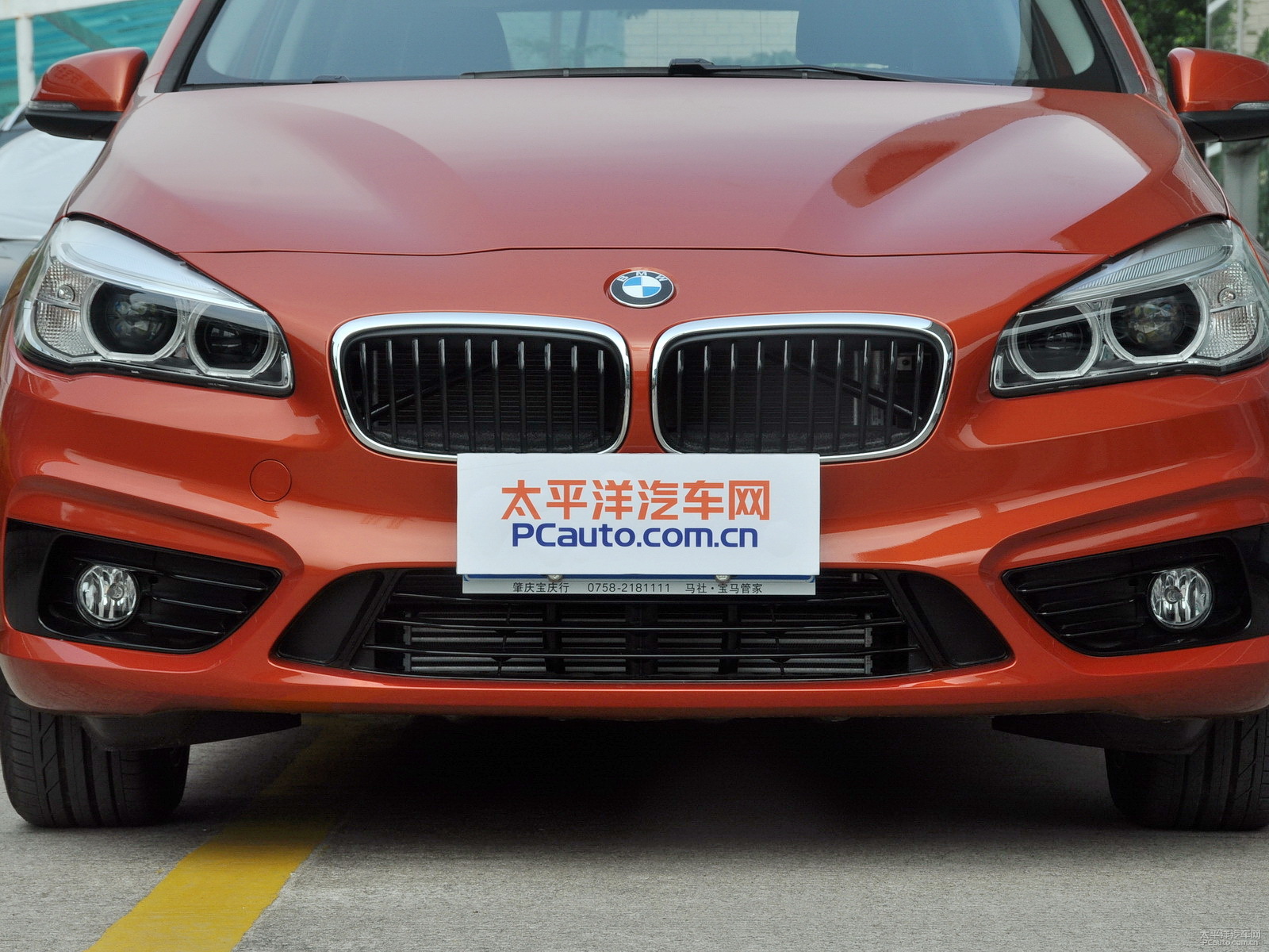 寶馬2系旅行車外觀高清大圖