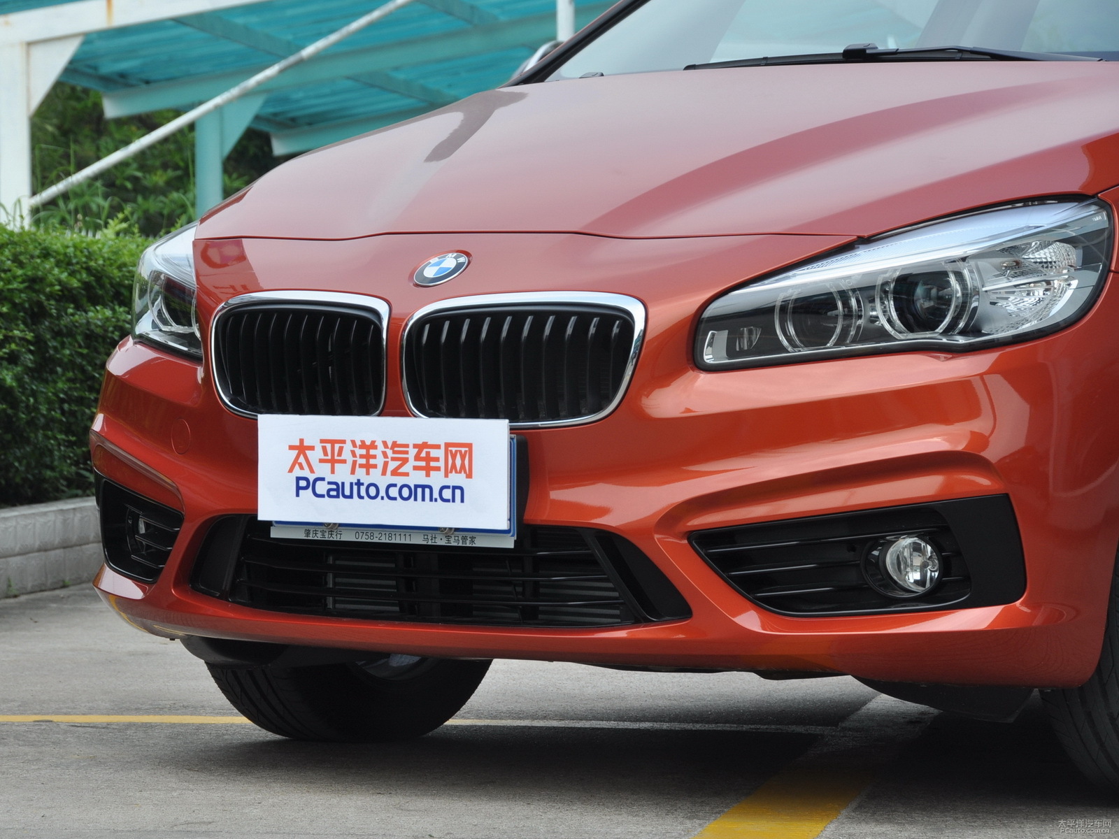 寶馬2系旅行車(chē)外觀高清大圖