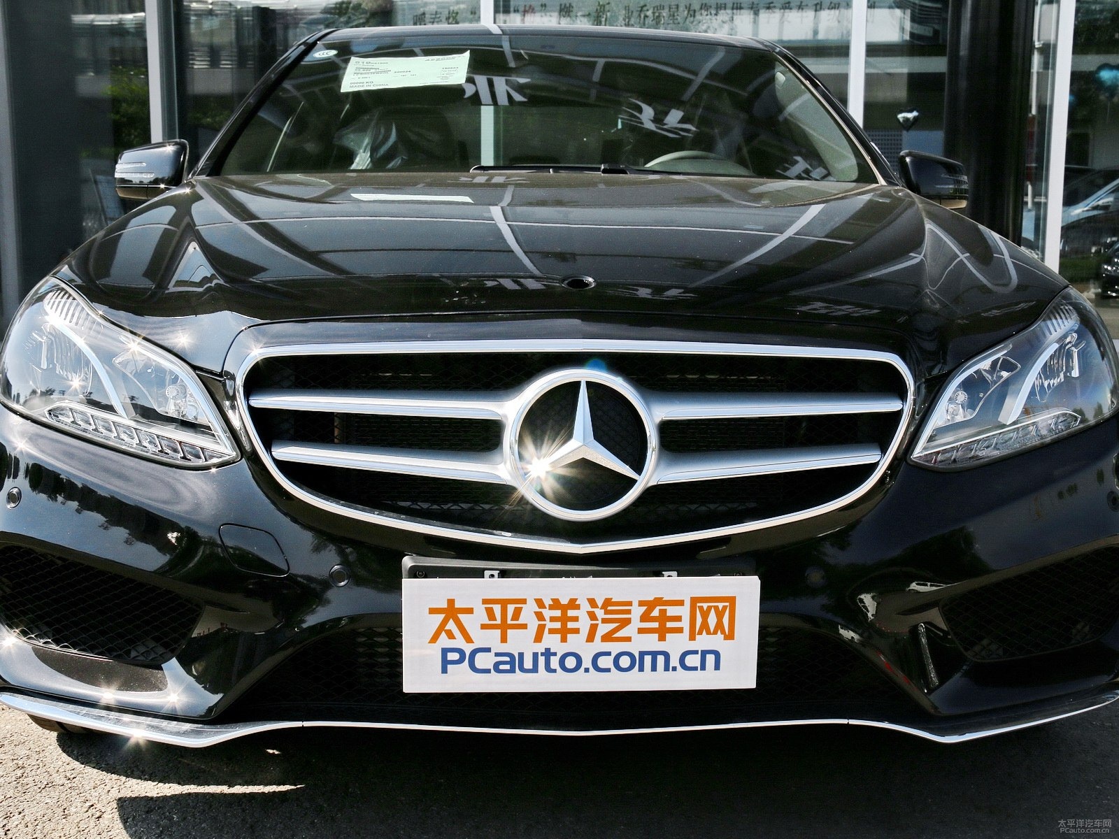 奔馳E級外觀高清大圖