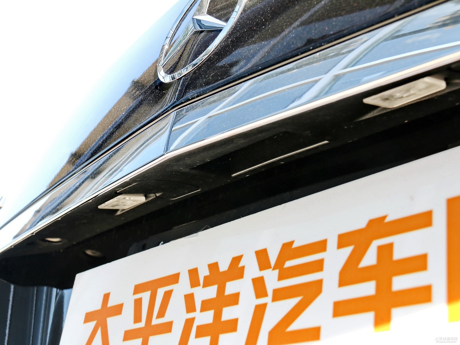 奔馳E級(jí)外觀高清大圖