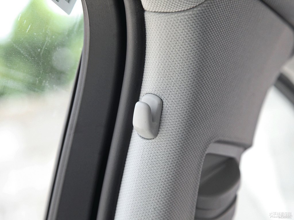 朱鷺白奧迪A4L車廂內(nèi)飾圖片