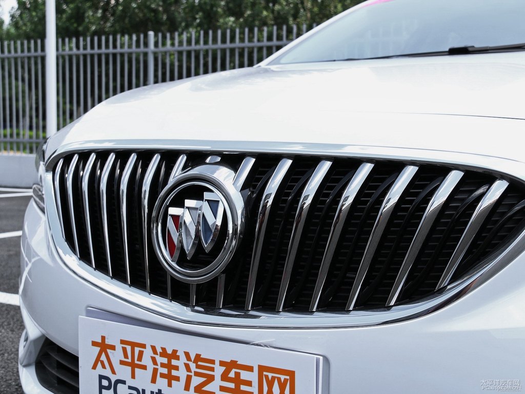 雪域白威朗車頭外觀圖片
