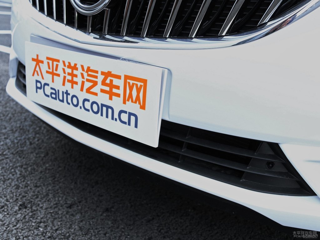 雪域白威朗車頭外觀圖片