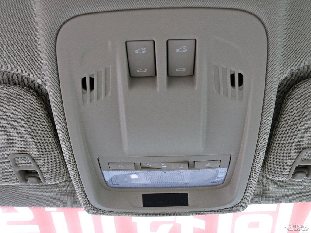雪域白威朗車廂內(nèi)飾圖片