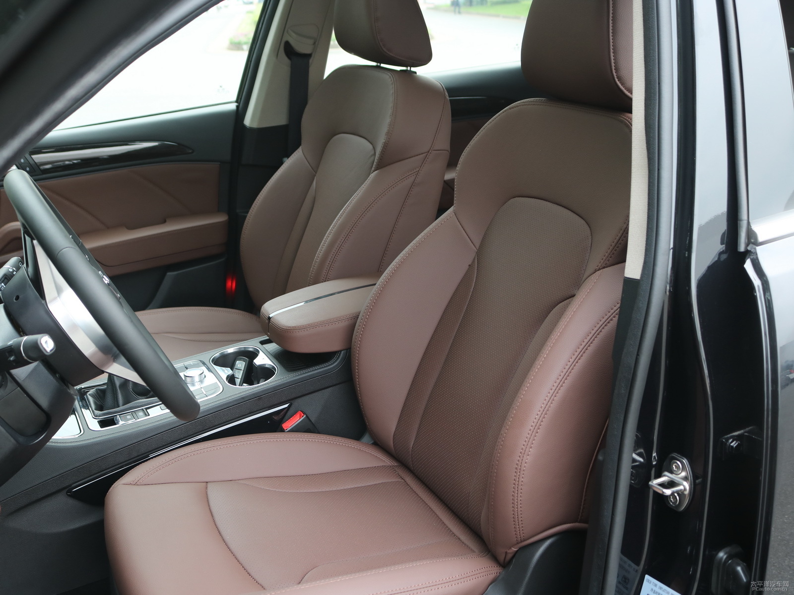 眾泰T600內(nèi)飾高清大圖