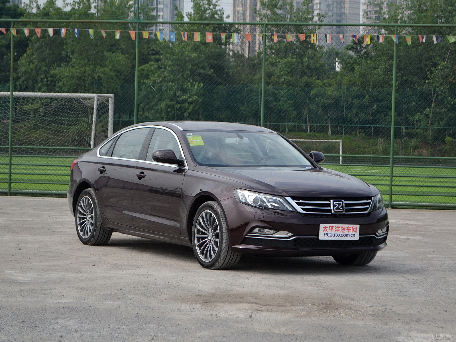 眾泰Z700外觀高清大圖