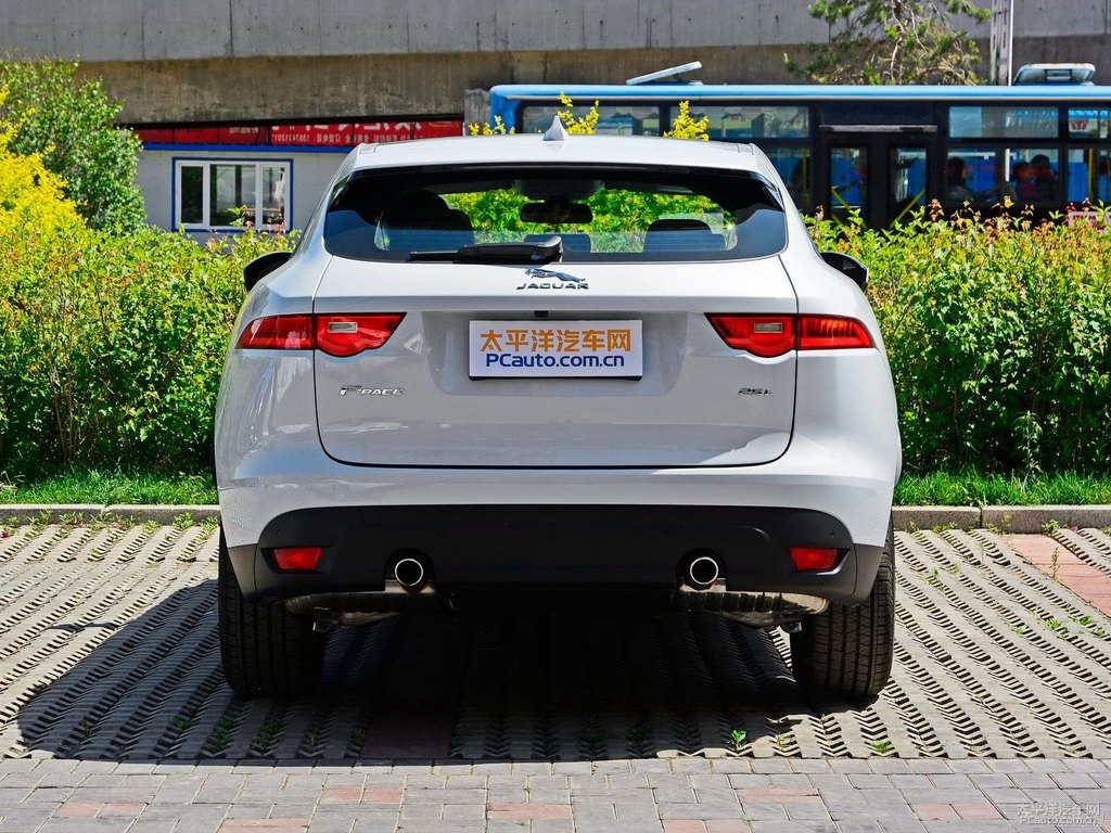 ׽ݱF-PACE܇^^DƬ