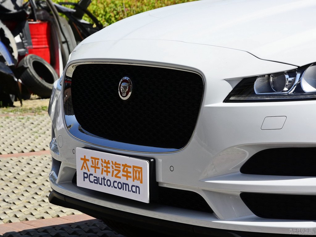 ׽ݱF-PACE܇^^DƬ