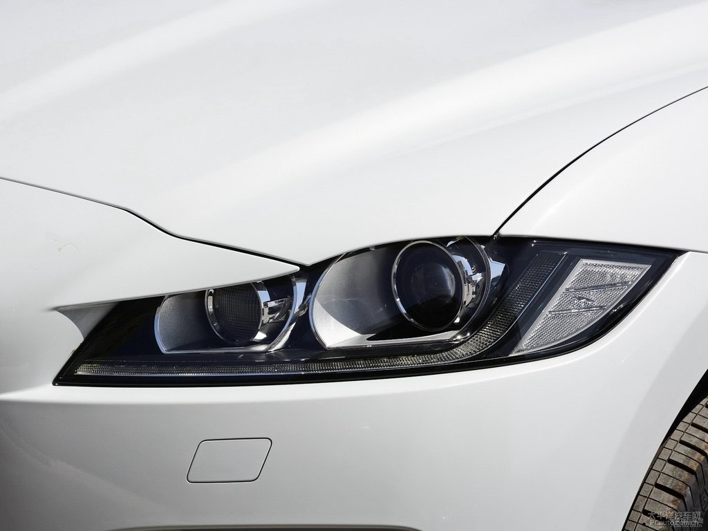 ׽ݱF-PACE܇^^DƬ