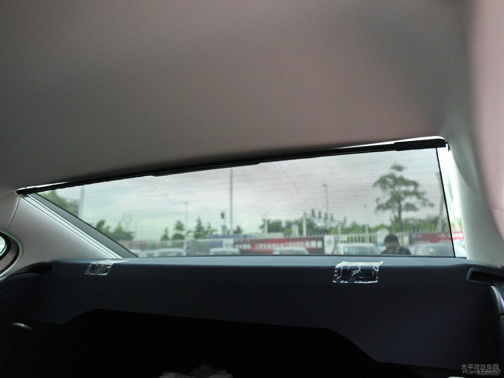雅士銀邁騰車廂內飾圖片