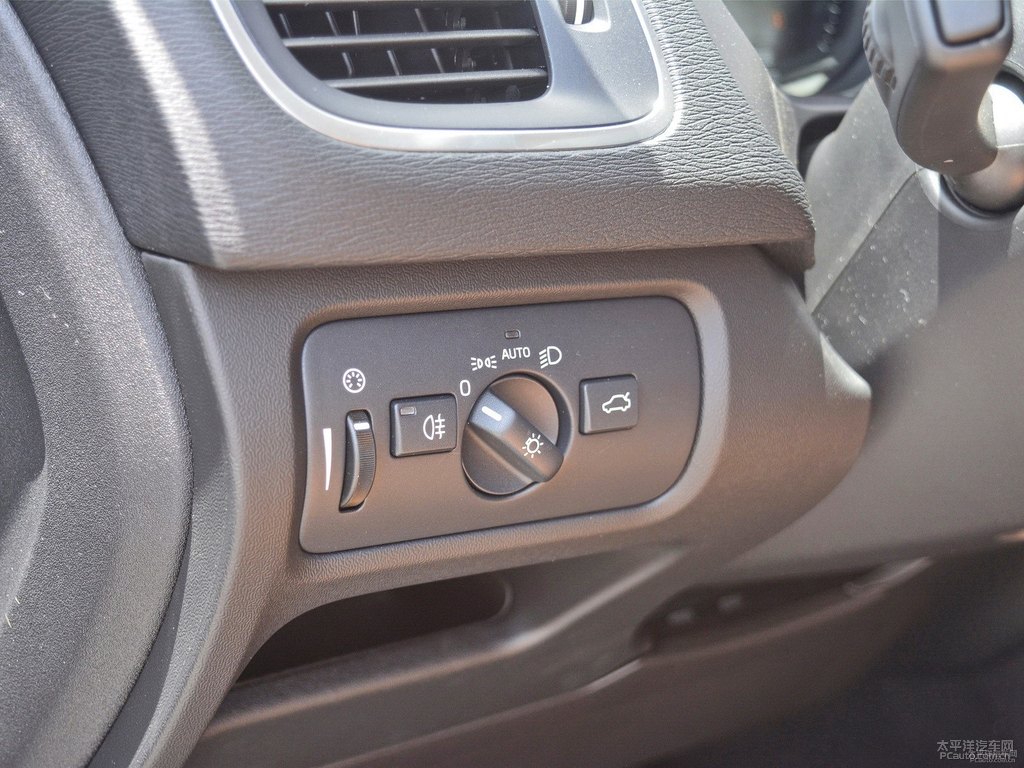 ˮ֠V40п؃(ni)DƬ