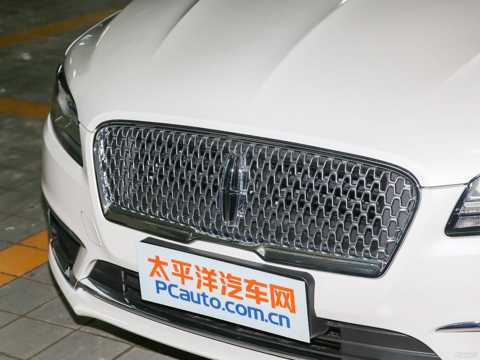 林肯MKZ外觀高清大圖