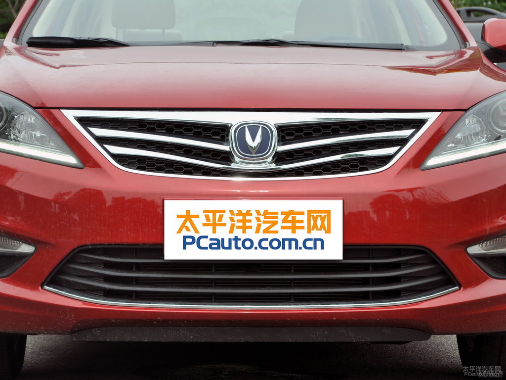 炫目紅逸動車頭外觀圖片