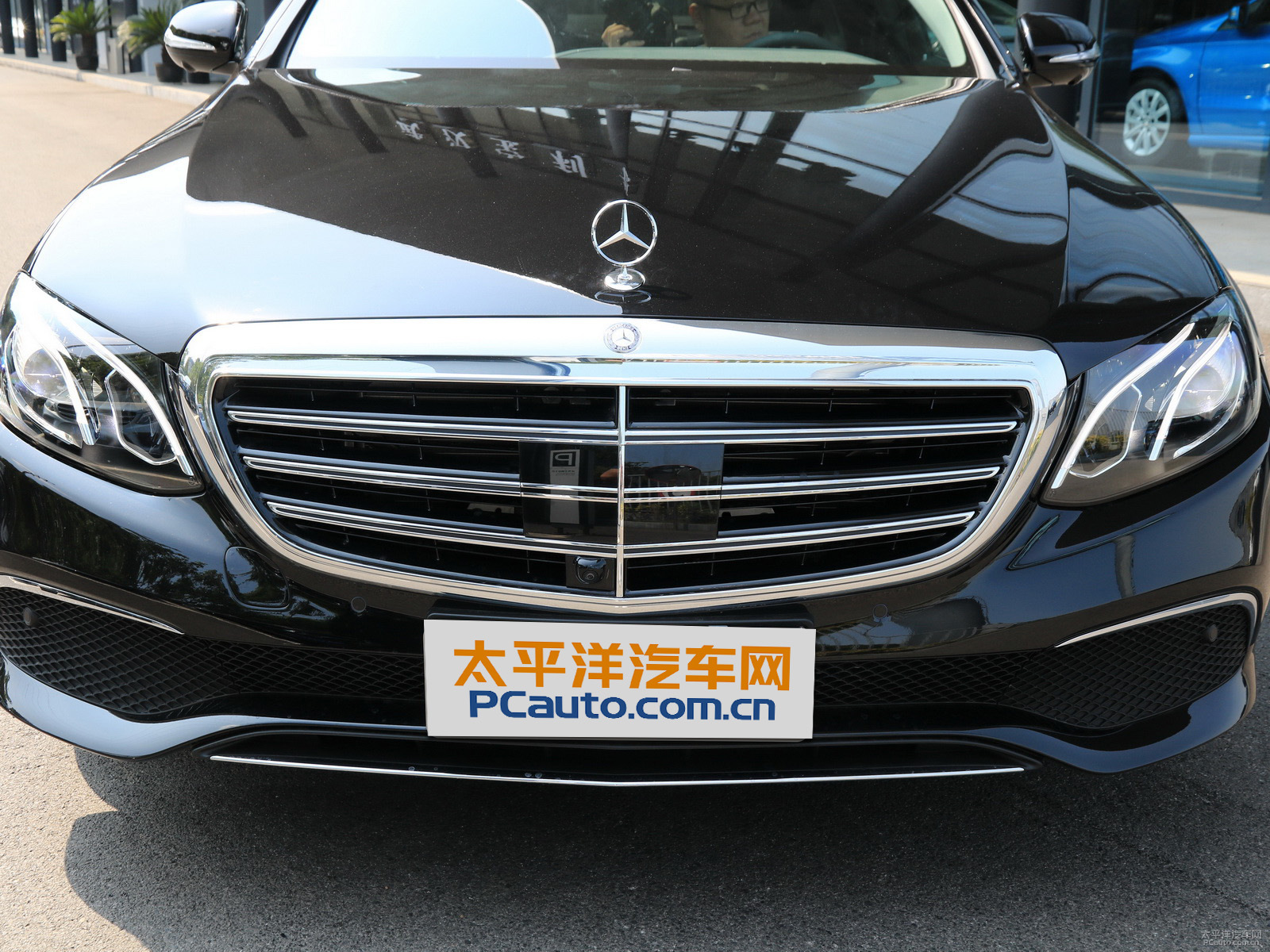 奔馳E級外觀高清大圖