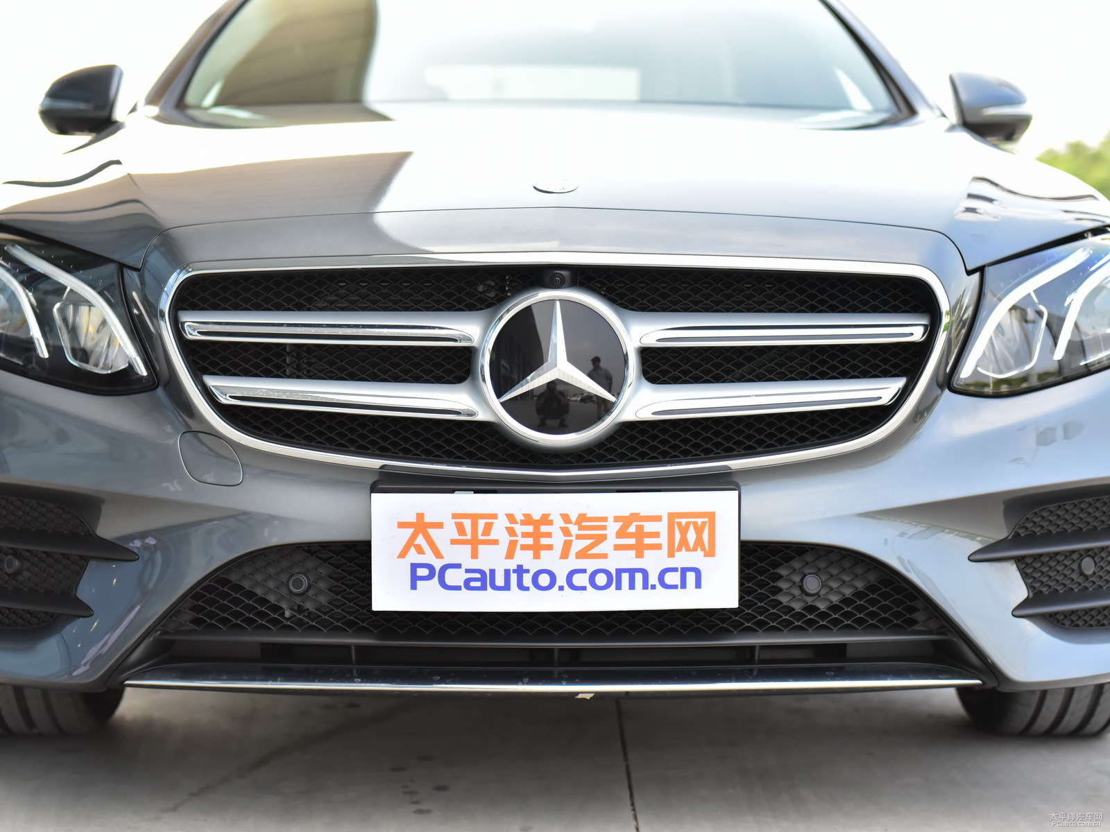 奔馳E級外觀高清大圖
