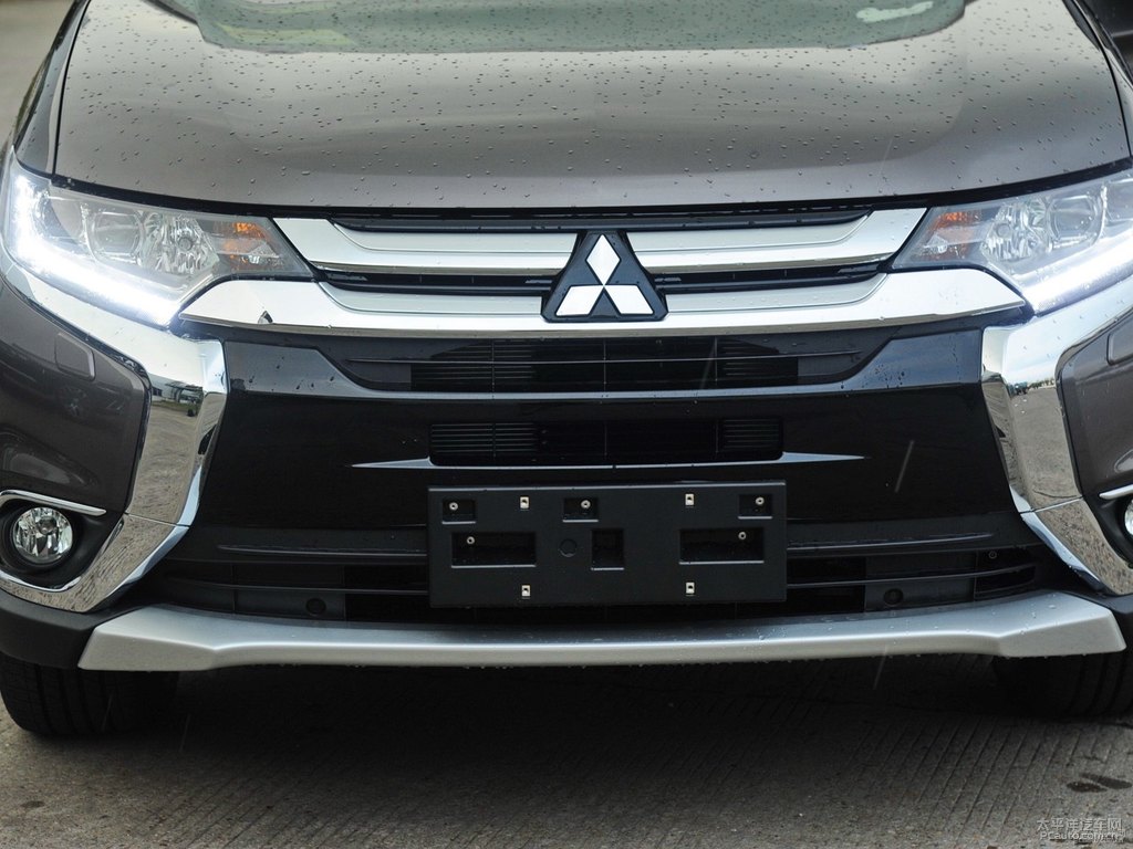 棕褐歐藍(lán)德車頭外觀圖片