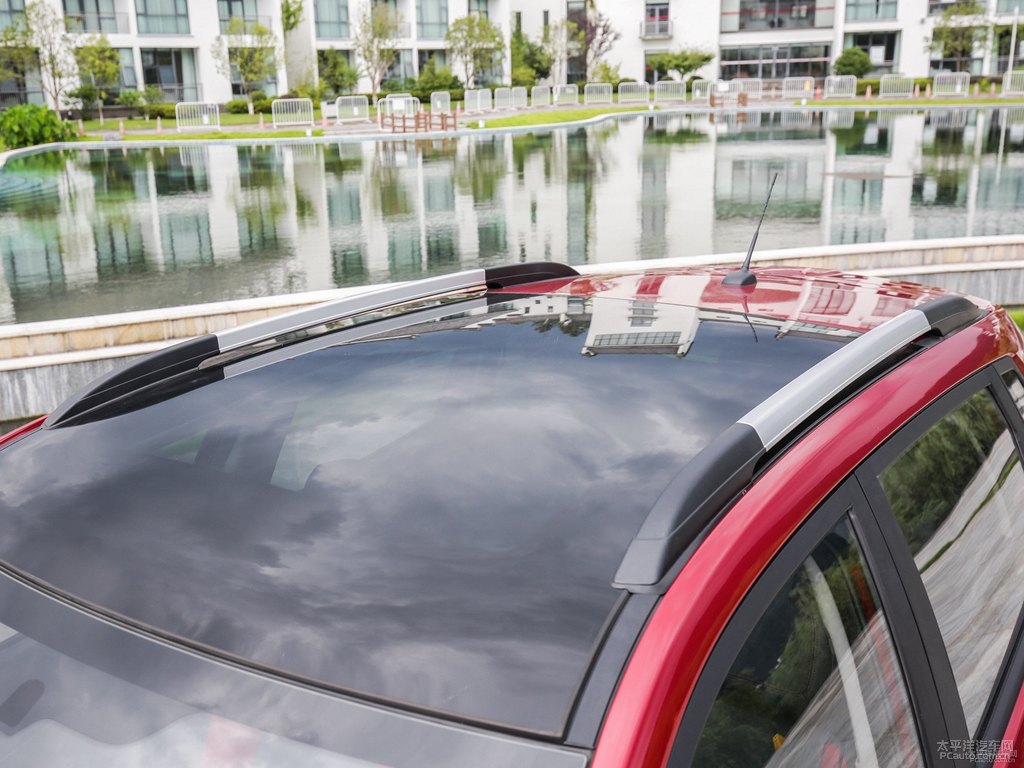 寶石紅長(zhǎng)安CS15車廂內(nèi)飾圖片
