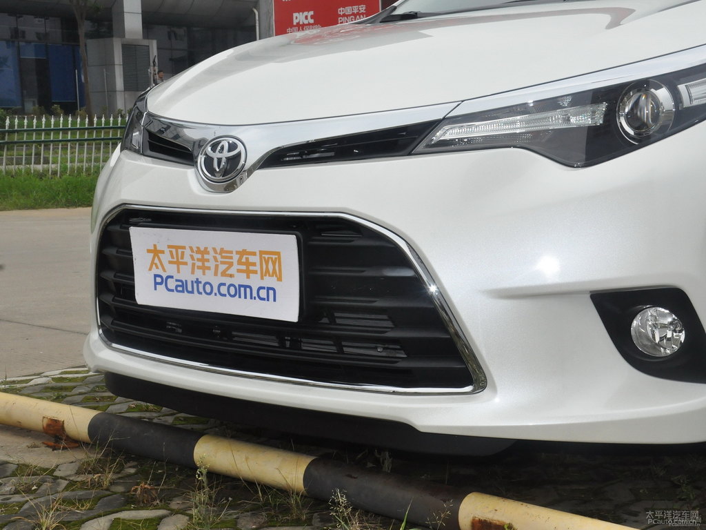 珍珠白雷凌車頭外觀圖片