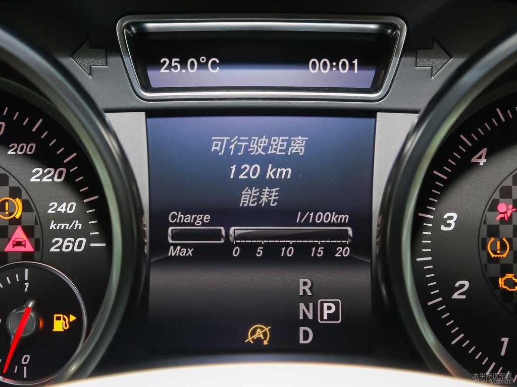 曜巖黑奔馳GLE中控內(nèi)飾圖片