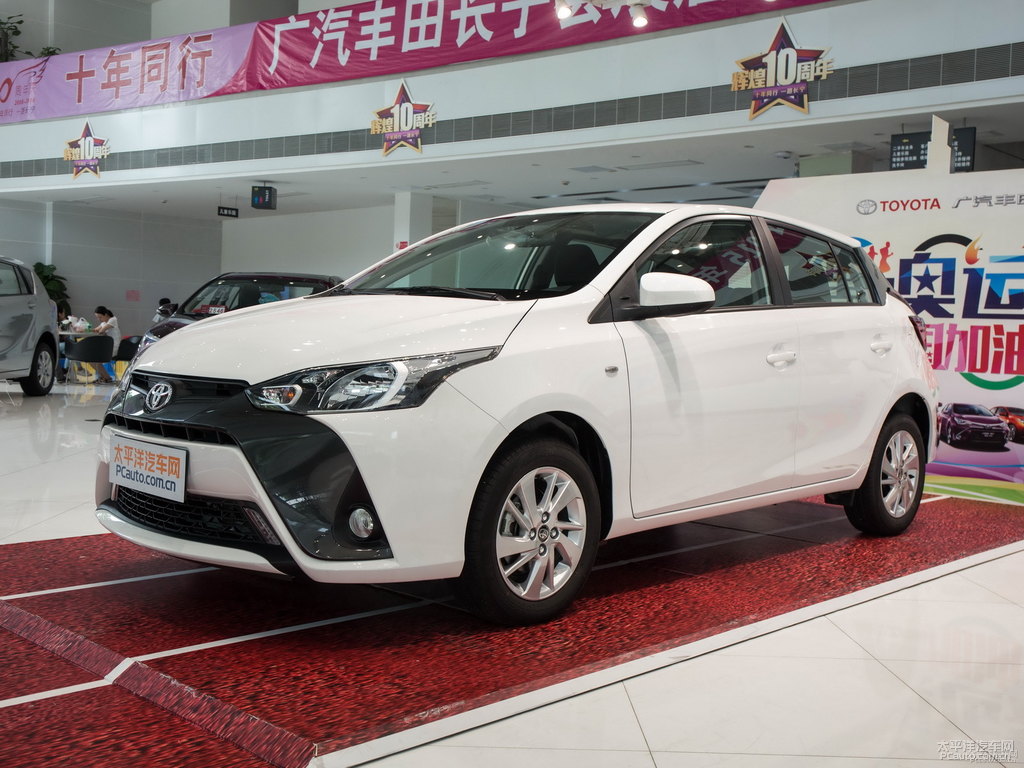 天際白YARiS L 致炫整車外觀外觀圖片