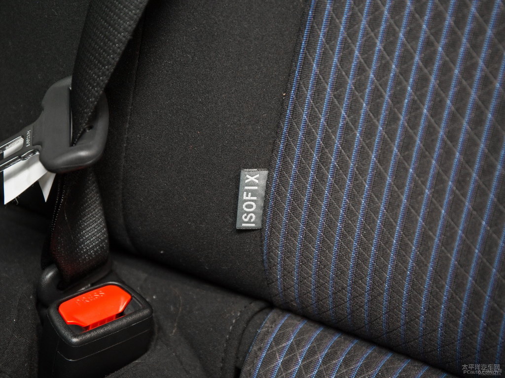 天際白YARiS L 致炫座椅內(nèi)飾圖片