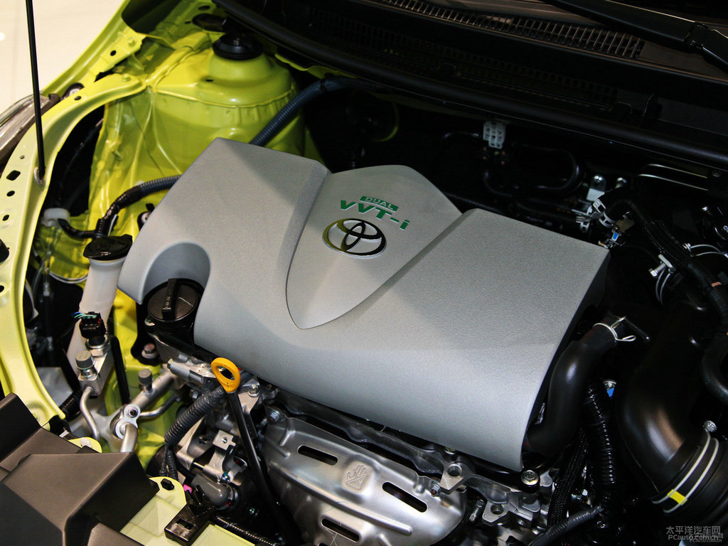 檸檬黃YARiS L 致炫發(fā)動(dòng)機(jī)其它細(xì)節(jié)圖片