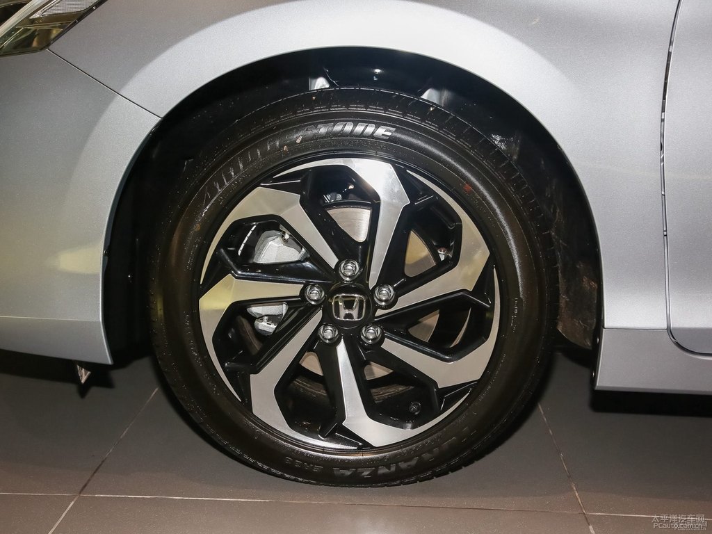 冰河銀雅閣車(chē)身外觀圖片
