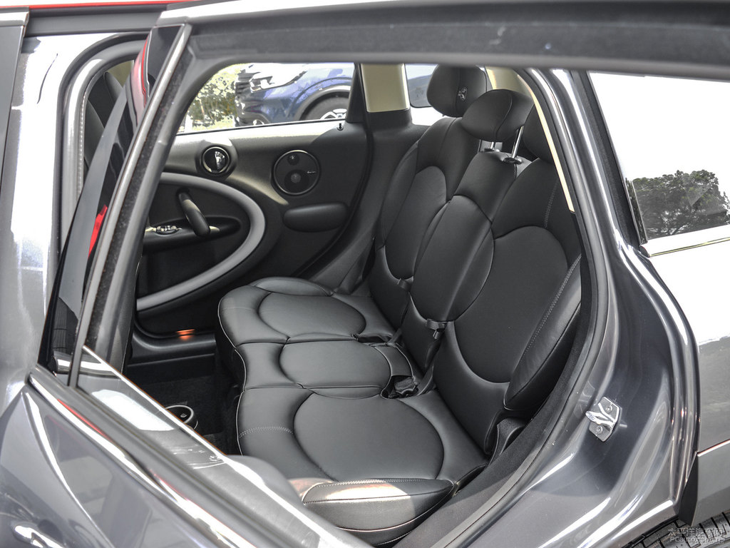 MINI COUNTRYMAN΃(ni)DƬ