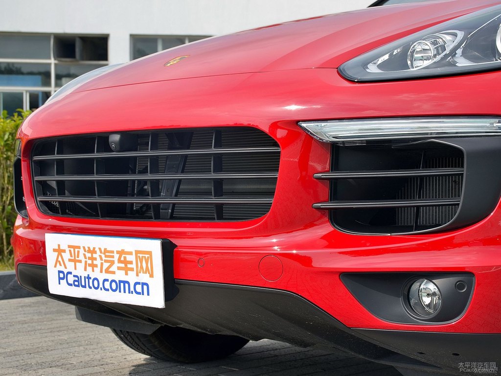 胭脂紅Cayenne車頭外觀圖片