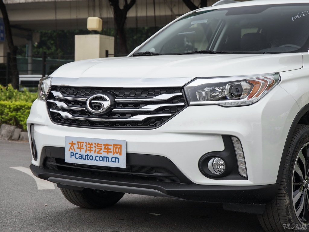 象牙白傳祺GS4車(chē)頭外觀圖片