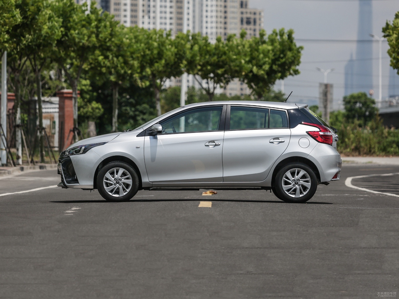 YARiS L 致炫外觀高清大圖