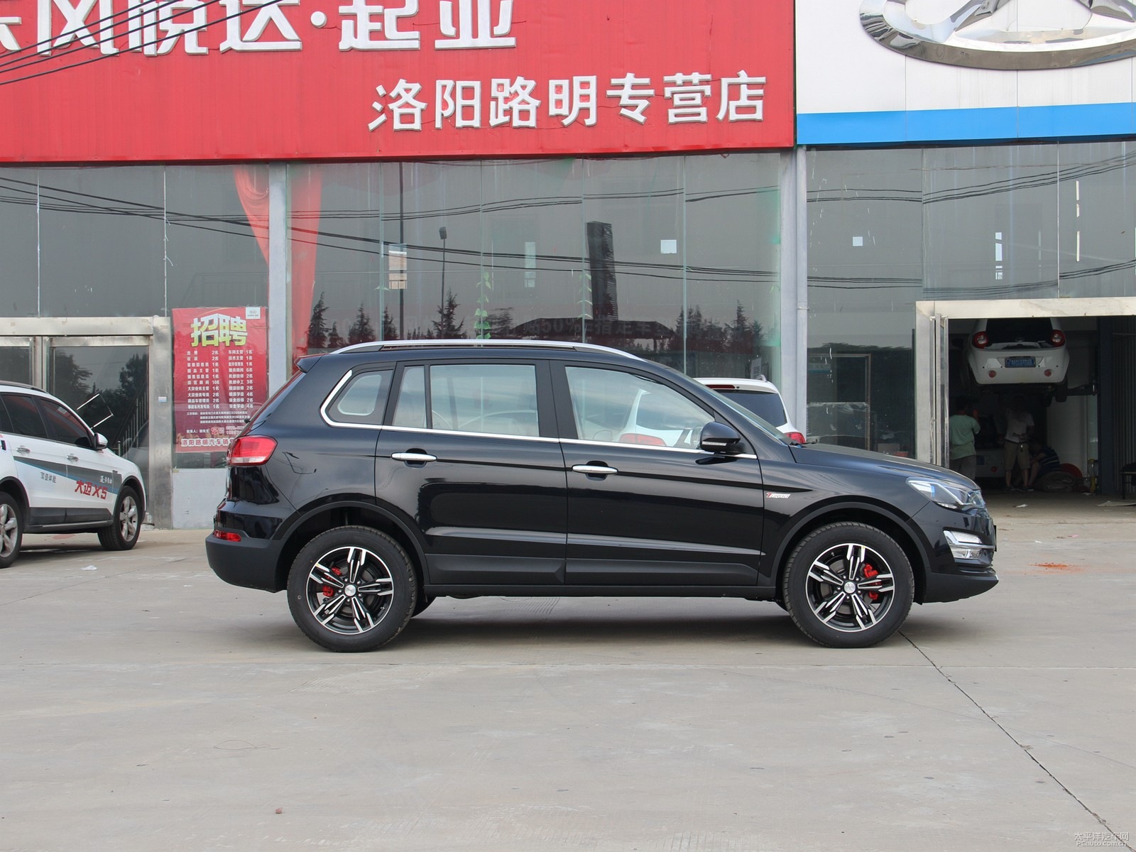 眾泰大邁X5外觀高清大圖