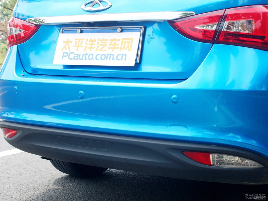 傾城藍艾瑞澤5車尾外觀圖片