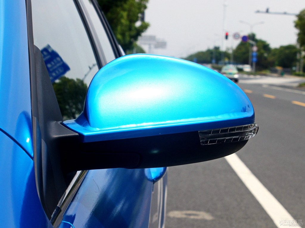 傾城藍艾瑞澤5車身外觀圖片