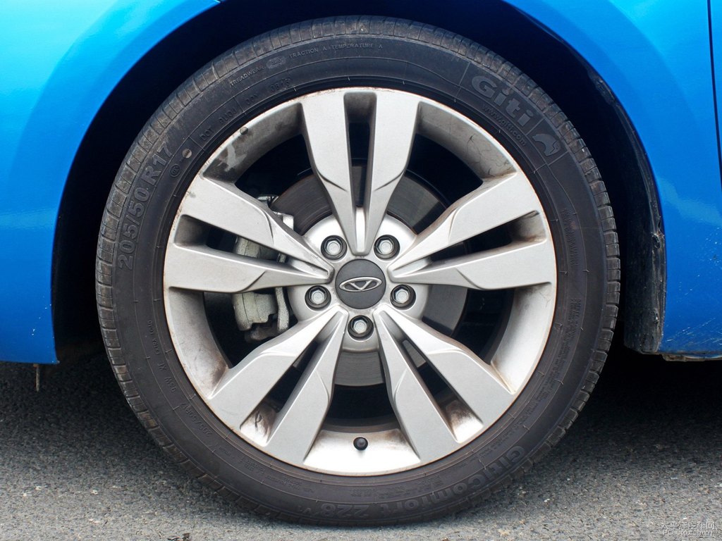 傾城藍艾瑞澤5車身外觀圖片