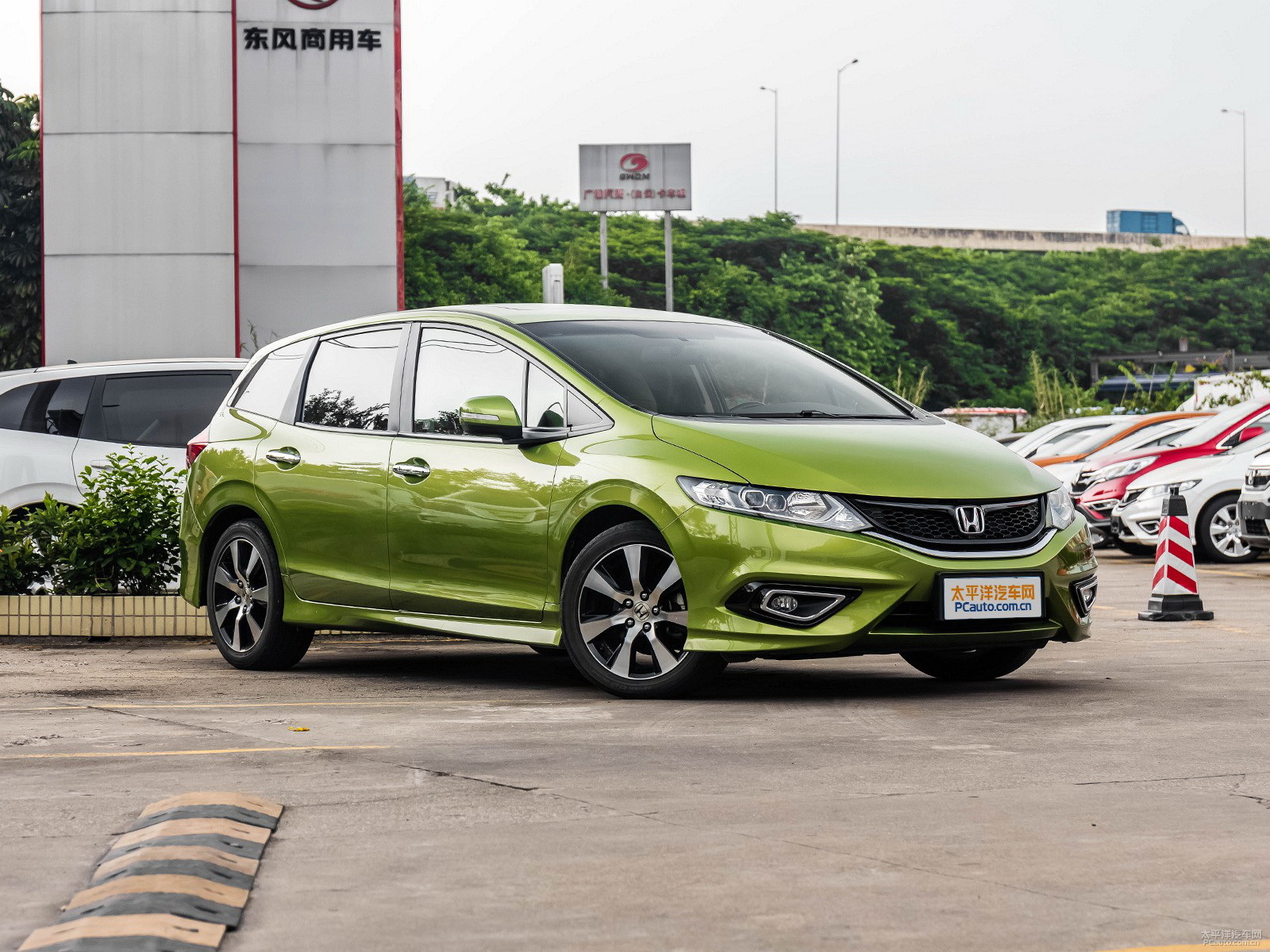 杰德外觀高清大圖