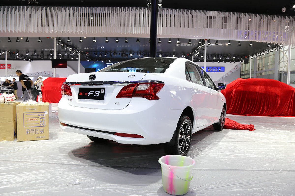 比亞迪F3車展高清大圖
