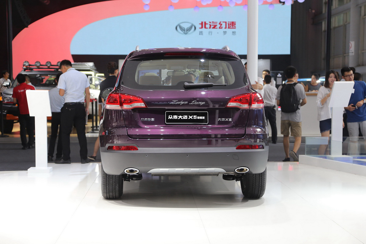眾泰大邁X5車展高清大圖