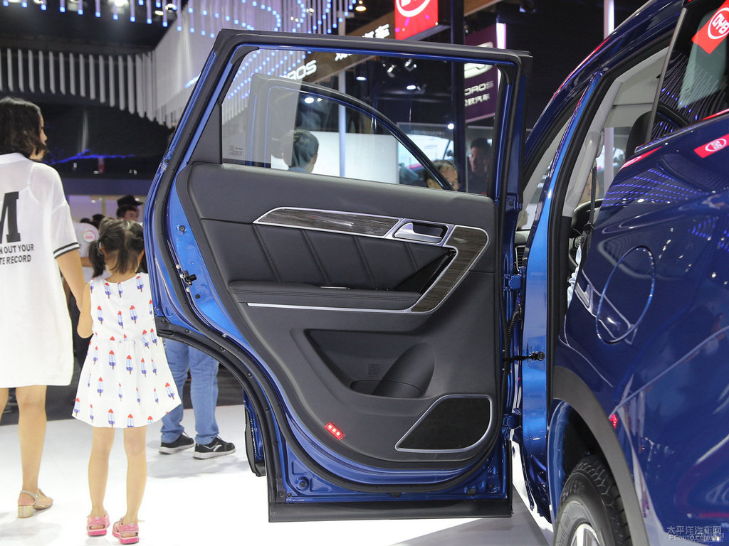 亞美尼亞藍(lán)哈弗H6 Coupe車廂內(nèi)飾圖片